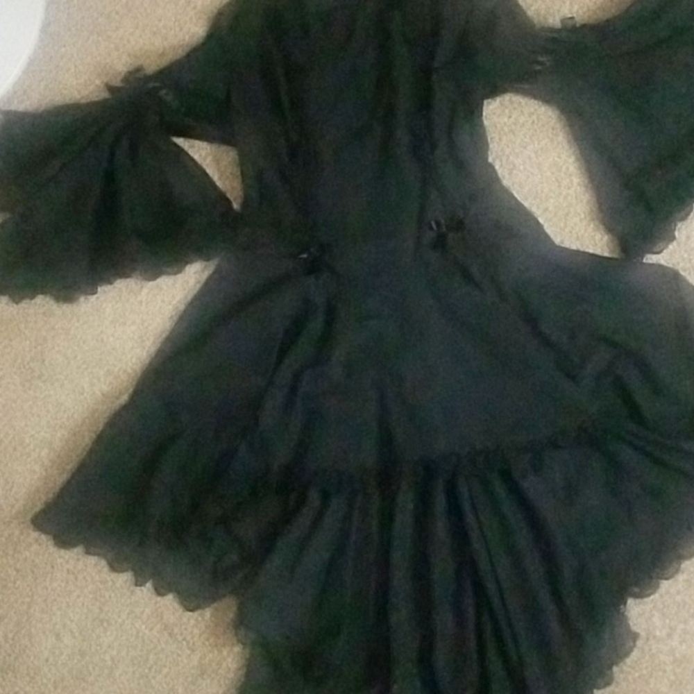 Pyramid Collection gothic dress XXL